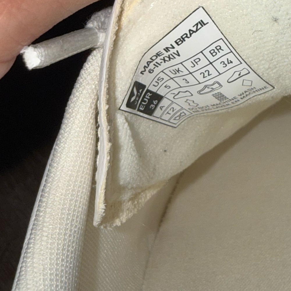 Veja Campo Leather Sneakers - Picture 10 of 16